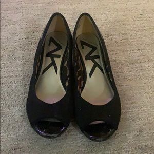 Anne Klein black work flats with slight wedge